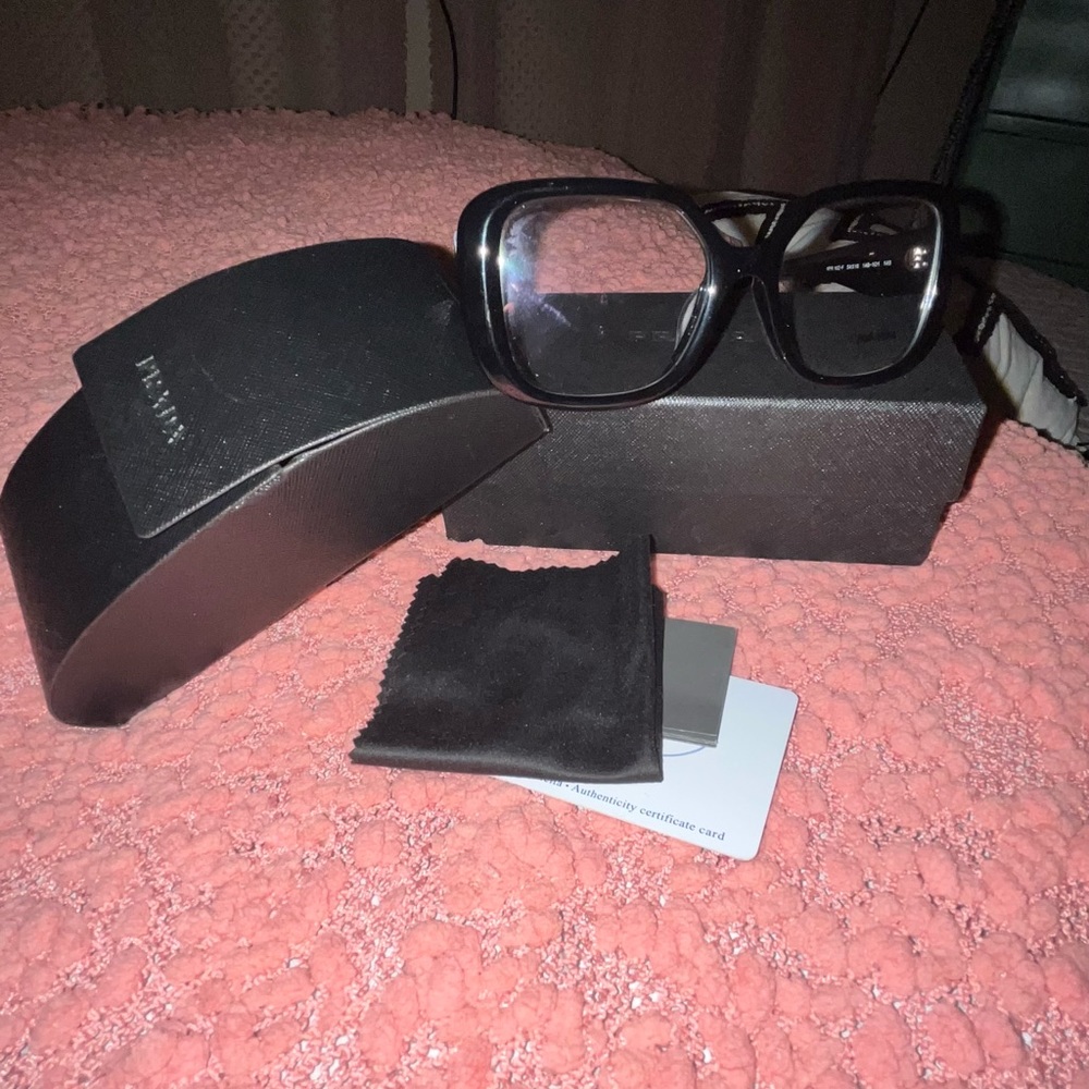 Brand new authentic Prada eyeglasses frame..